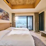 Labska 20 - Apartmanovy Dum شقة *