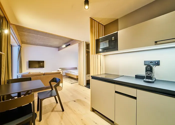 Labska 20 - Apartmanovy Dum شقة *